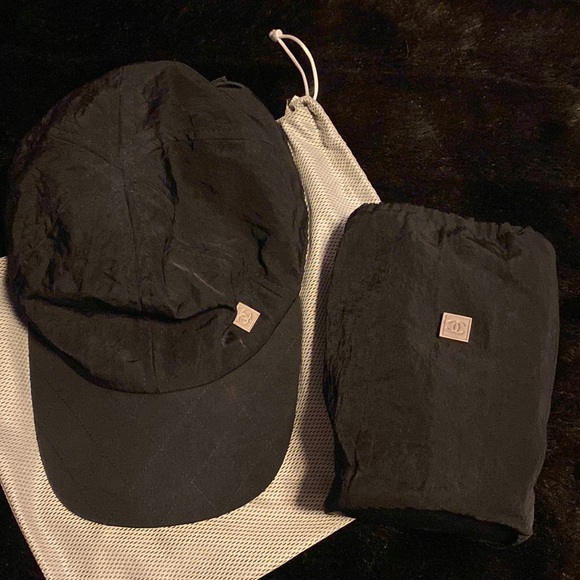 Chanel - Picture 9 of 11